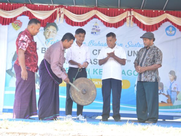 SEMARAK BULAN BAHASA SMA NEGERI KELUBAGOLIT 2024 BERBAHASA CERDAS UNTUK GENERASI EMAS