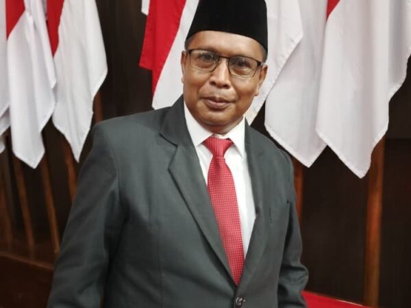 Alfonsus Liguori Rianghepat Resmi Dilantik sebagai Kepala SMA Negeri Kelubagolit Definitif